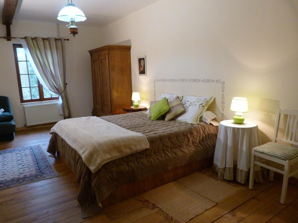 Bed and Breakfast Le Moulin De Fillievres Екстер'єр фото