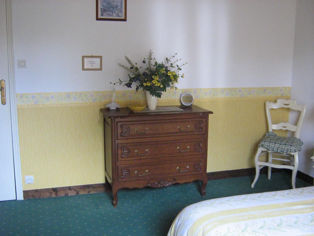 Bed and Breakfast Le Moulin De Fillievres Номер фото