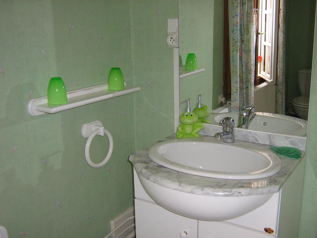 Bed and Breakfast Le Moulin De Fillievres Номер фото